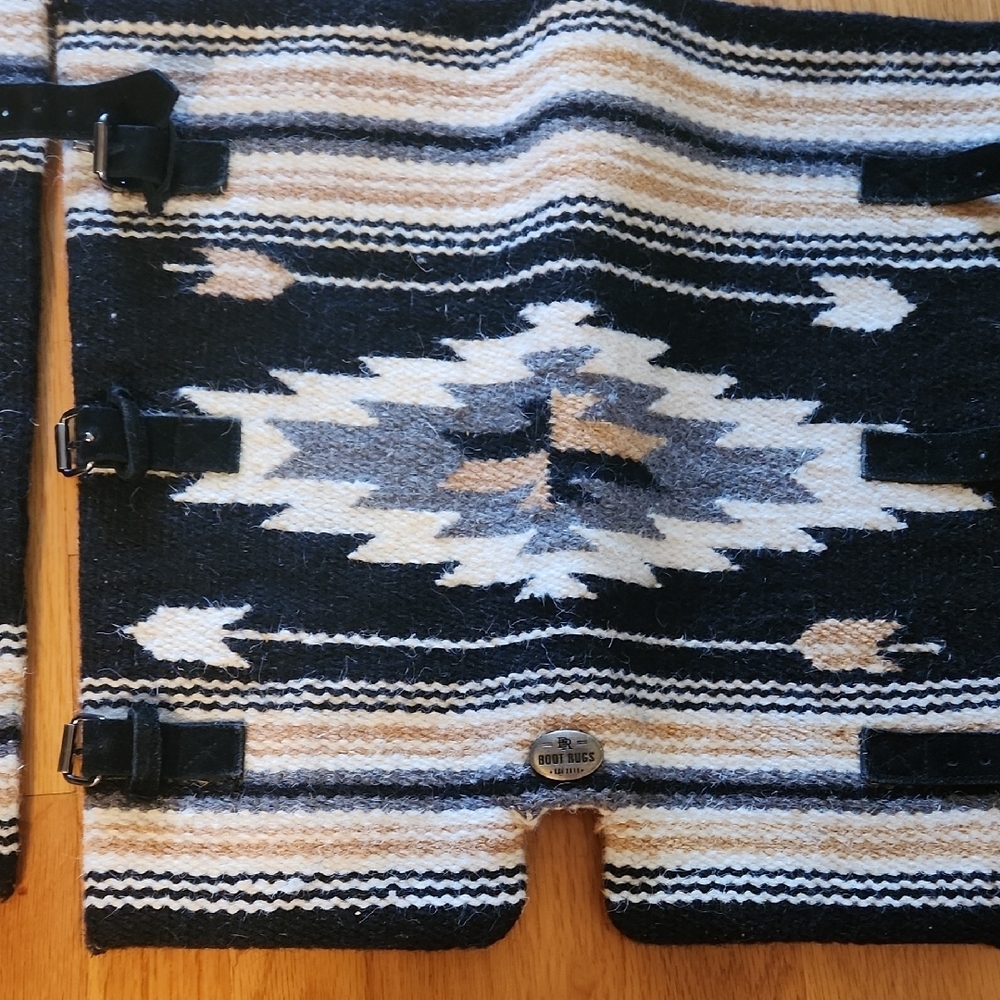Black and Cream BOOTRUGS